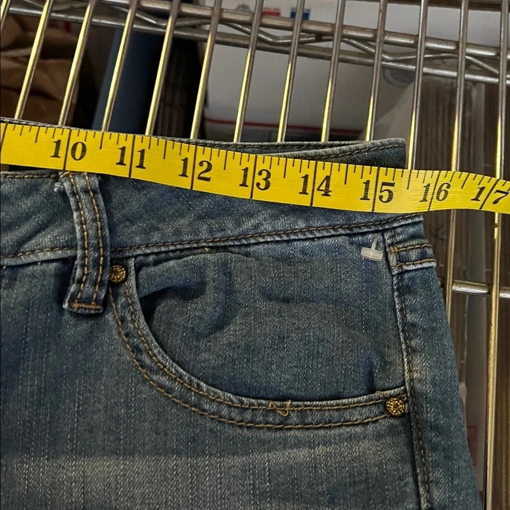 CAbi Women’s Brett Boyfriend Jeans Size 2 Like-NEW Condition